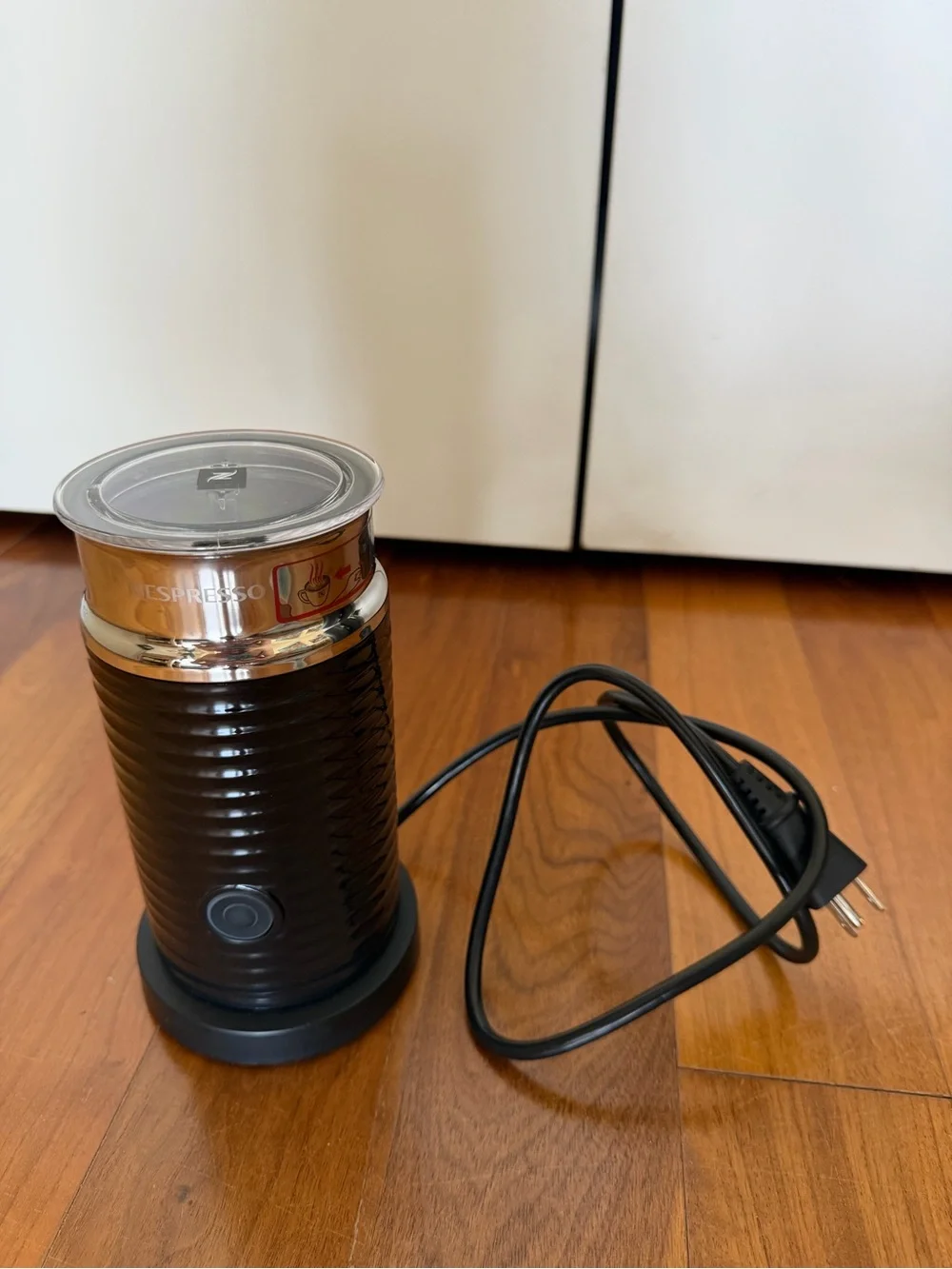 Nespresso Aerocinno 3 - Milk Frother in Black and Silver - NWOT